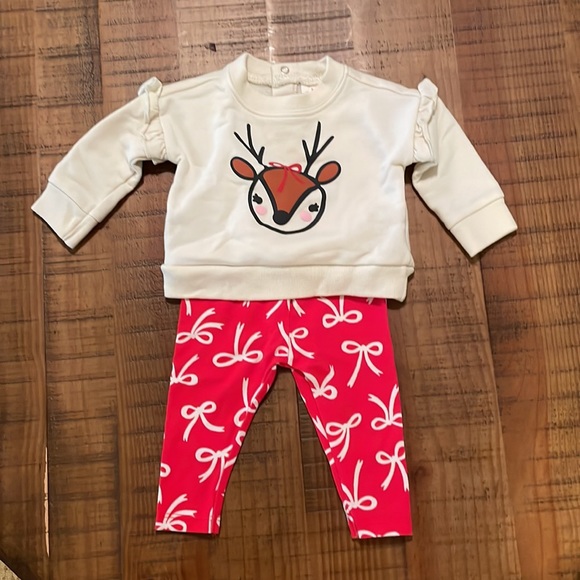 Newborn size: Holiday pants sets - Picture 4 of 5